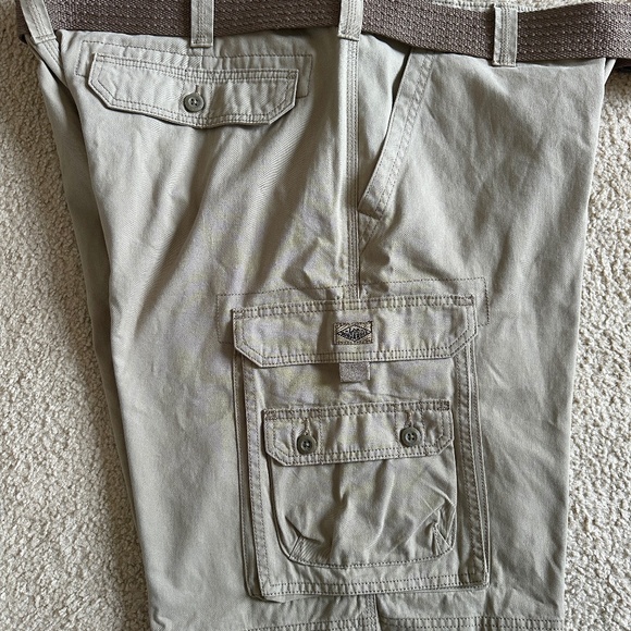 Lee Dungaree Men's Cargo Shorts Belted Pockets Flat Front Tan Size 44 - Picture 7 of 12